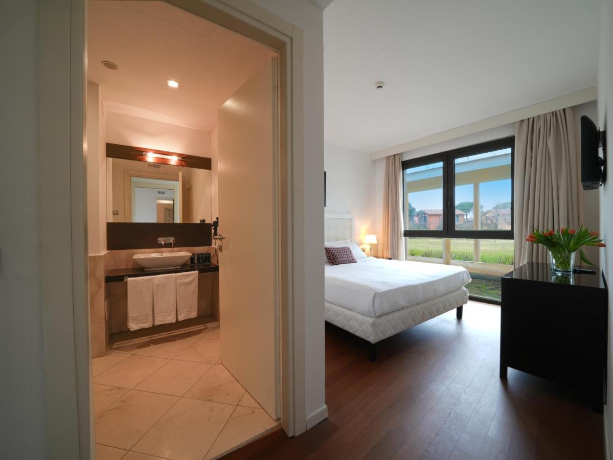 Pisa Tower Plaza Hotel Bagian luar foto