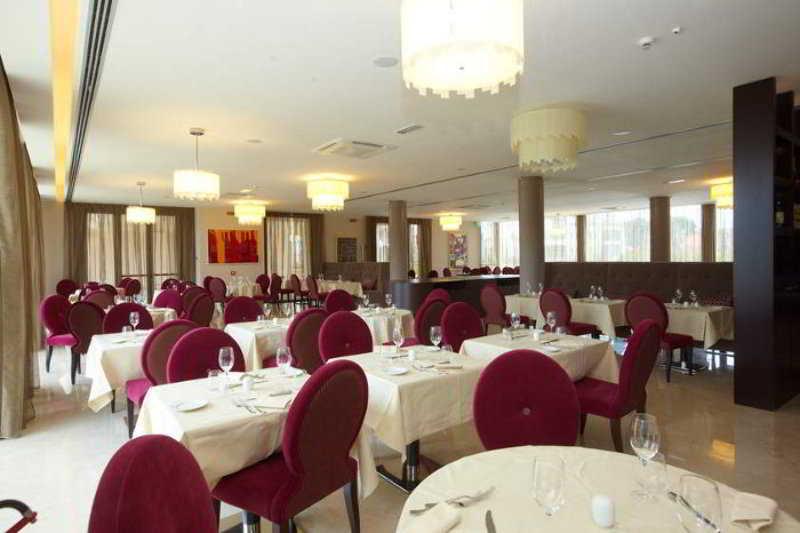 Pisa Tower Plaza Hotel Restoran foto Restaurant